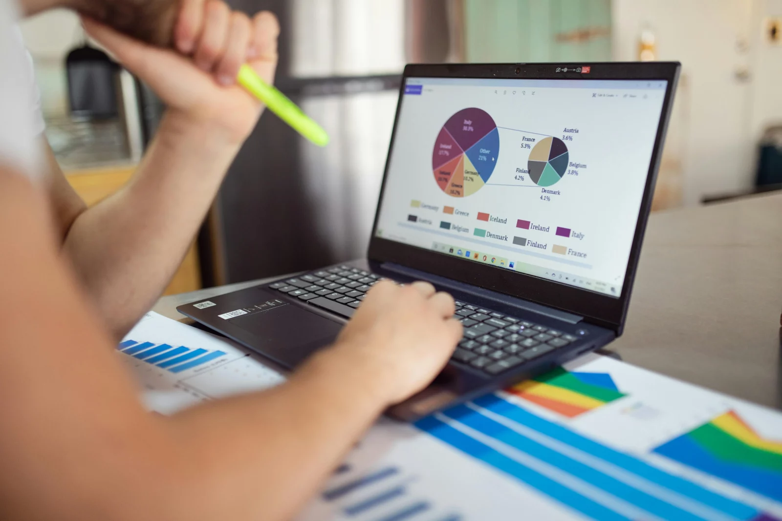 Sales Plan: How to Create It, Challenges & Solutions